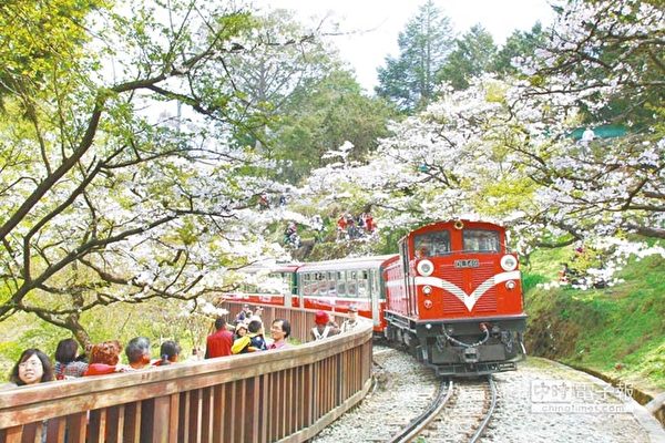 This image has an empty alt attribute; its file name is 1512192148262378-600x400-1.jpg